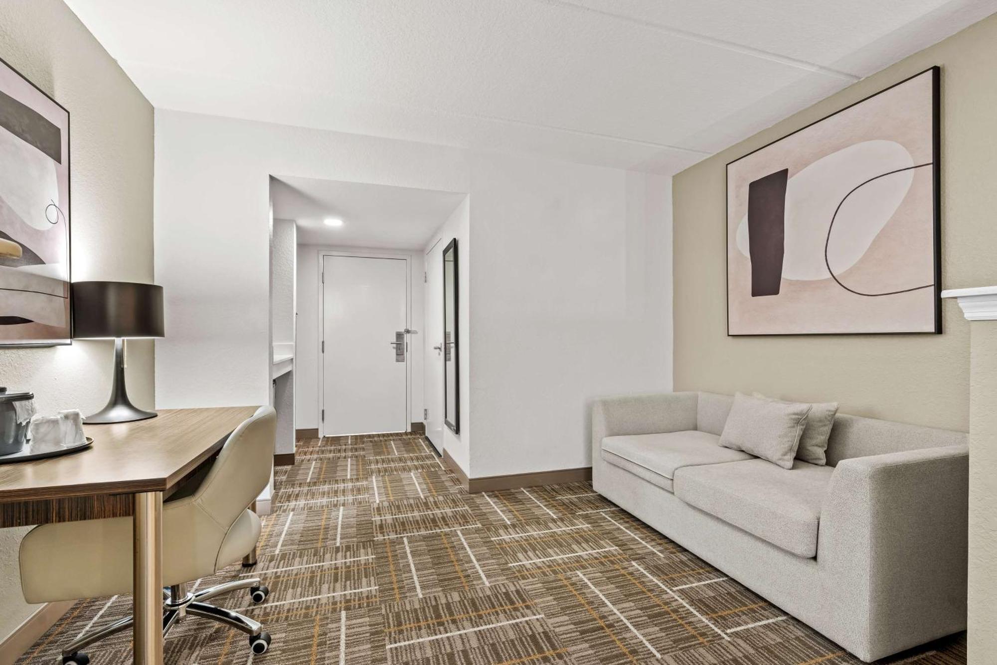 Sonesta Essential Orlando Hotel Exterior photo
